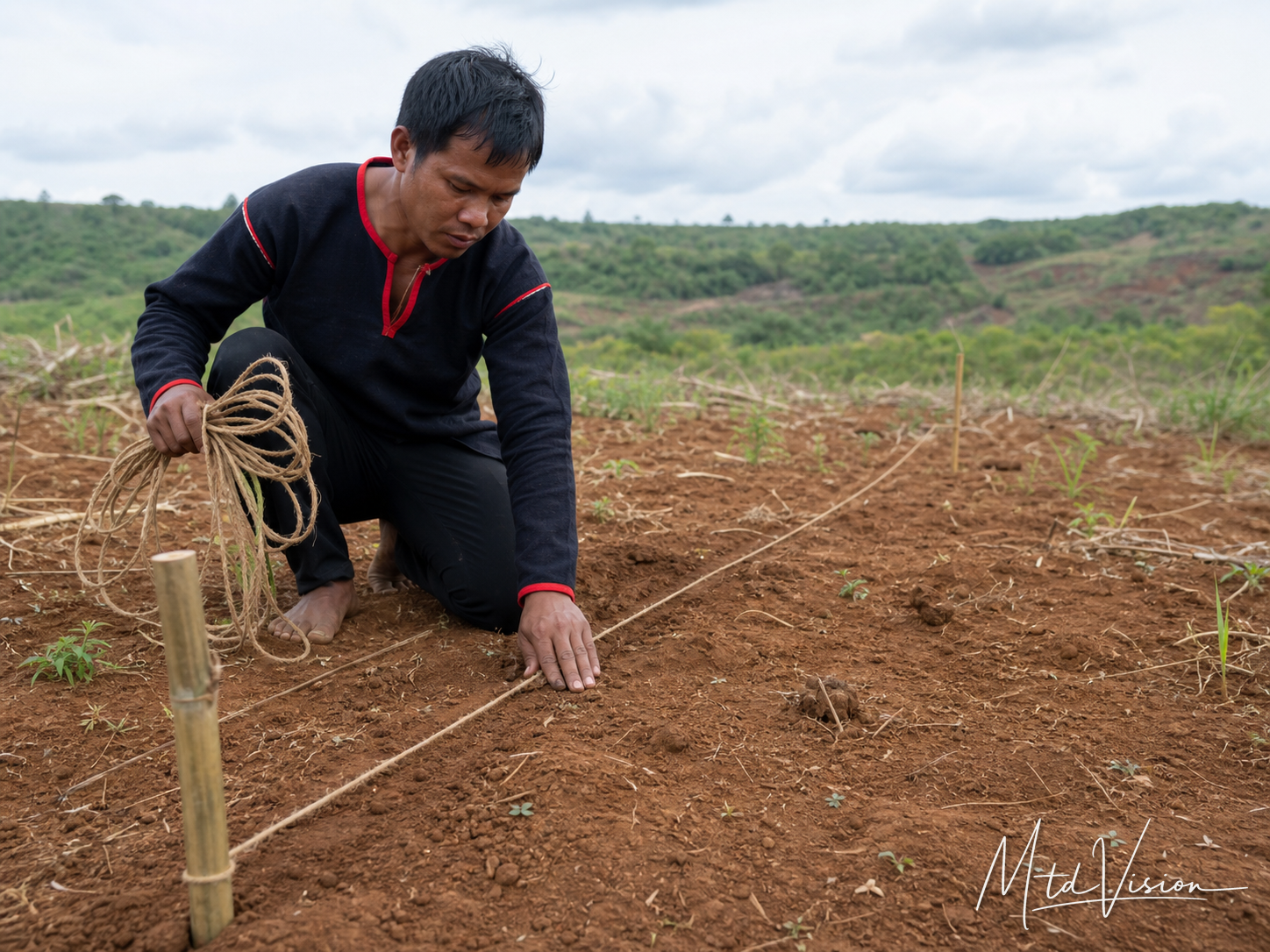 bi drung: To lay out a rope or string in a certain position.
